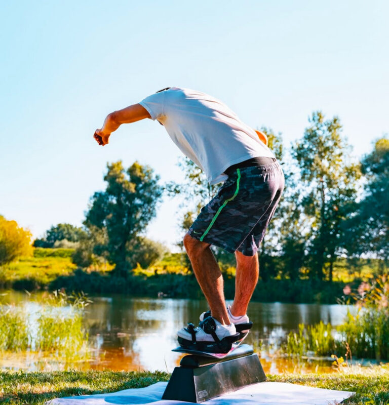 🌊 Aloha Riders – Obozy sportowe Kraków i wyjazdy dla przyszłych mistrzów
